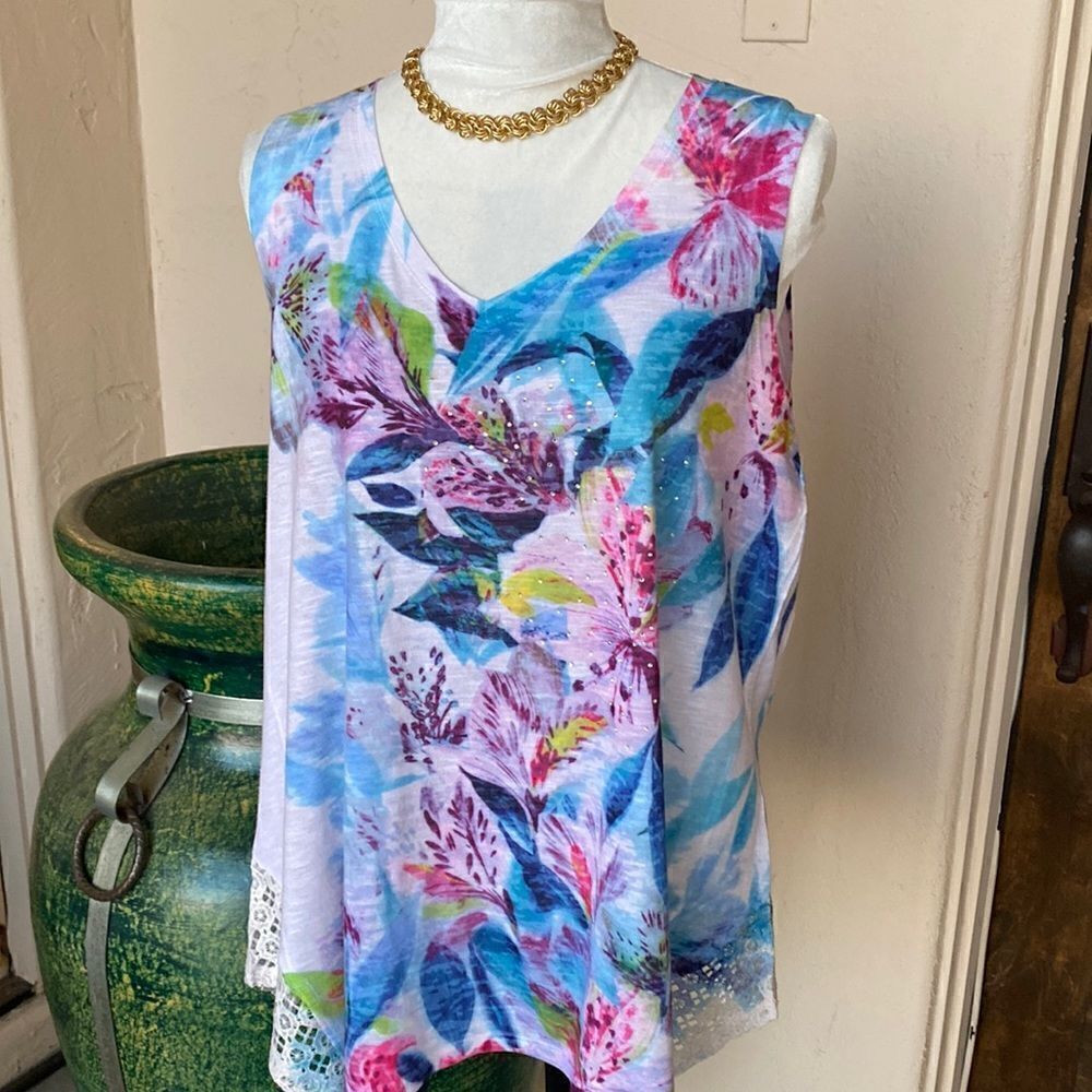 Tropical colorful printed pullover top embellished in front size Large